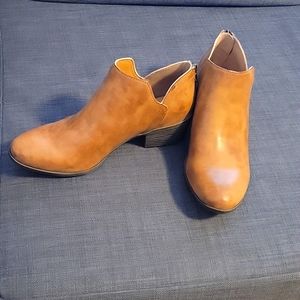 Born / BOC ankle boot perfect condition